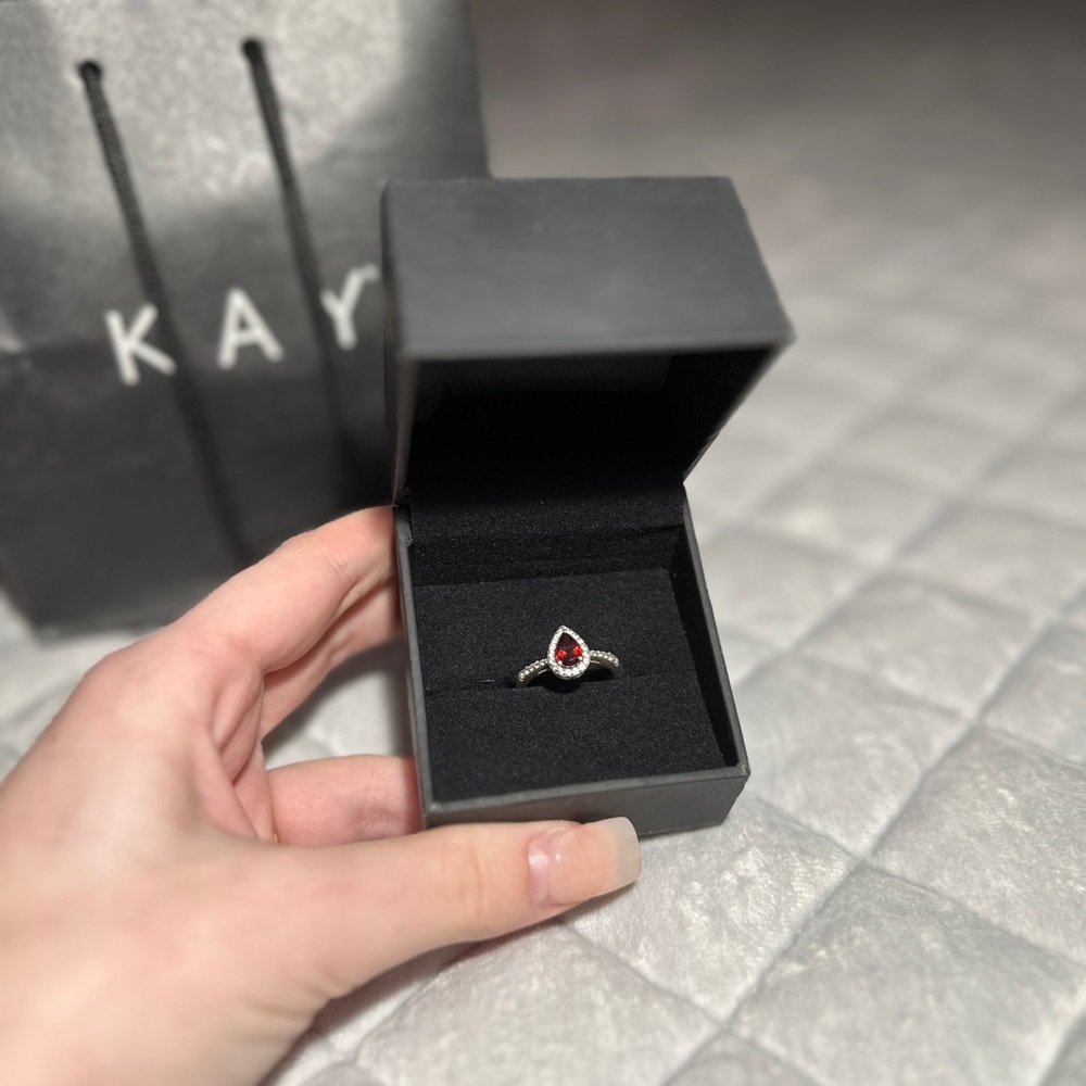 Kay jewelry Garnet Ring